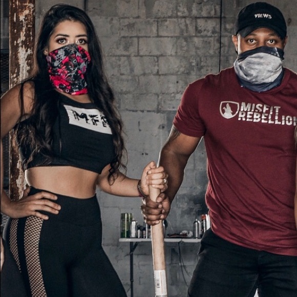 Meet your Posher, Coral - Picture 1 of 1